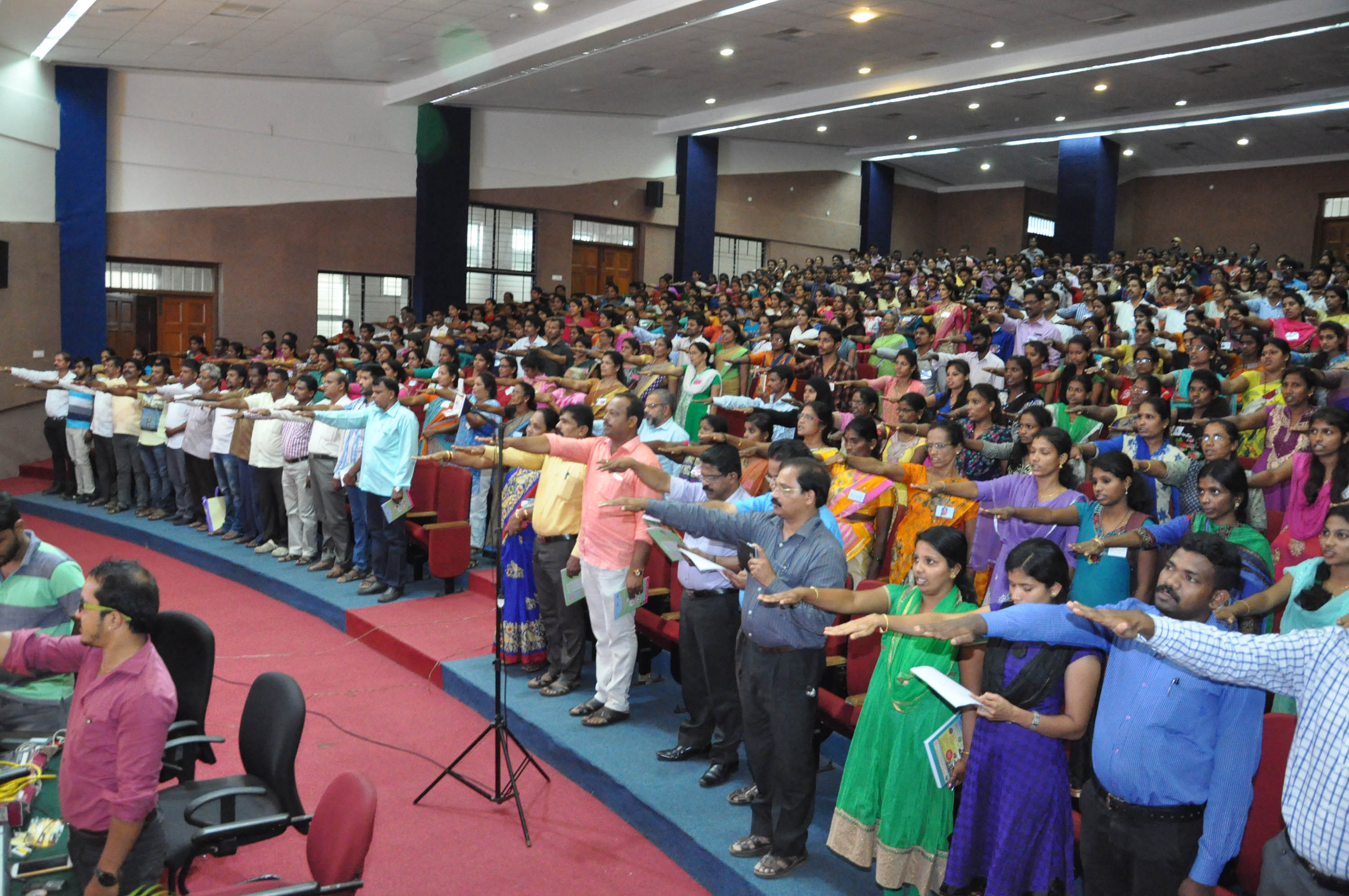 ನೆಹರು ಯುವ ಕೇಂದ್ರದಿಂದ ಸ್ವಚ್ಛತಾ ಪ್ರತಿಜ್ಞಾವಿಧಿ ಬೋಧನೆ